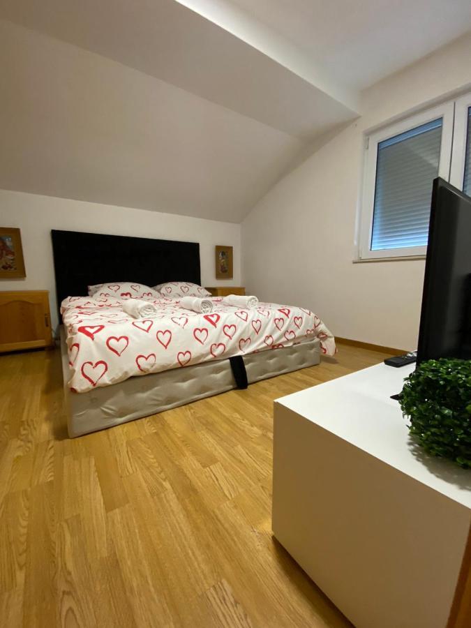 Rok Villa Tesanj Kültér fotó